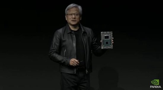 生成式AI添利器！英伟达推出超级芯片GH200 Grace，内存增3.5倍、带宽增三倍